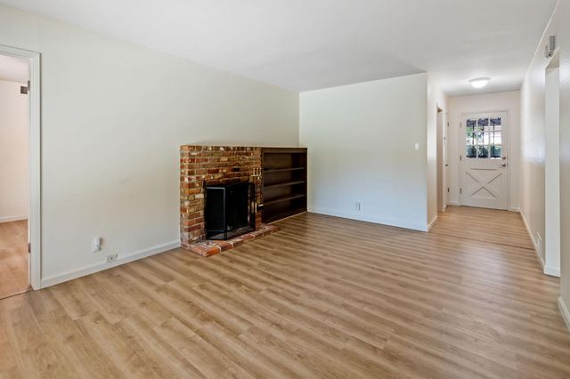 3338 Deodar St, Carmichael, CA 95608