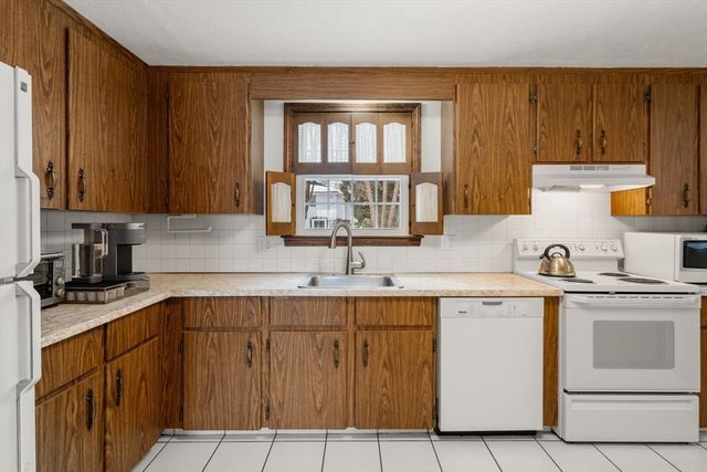 21 Brewster Drive, Needham, MA 02492