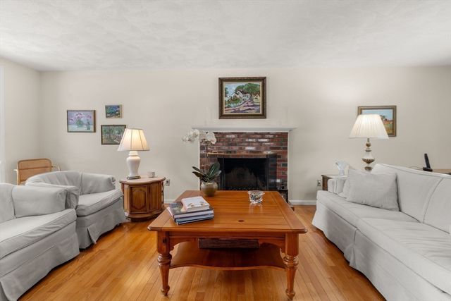 21 Brewster Drive, Needham, MA 02492