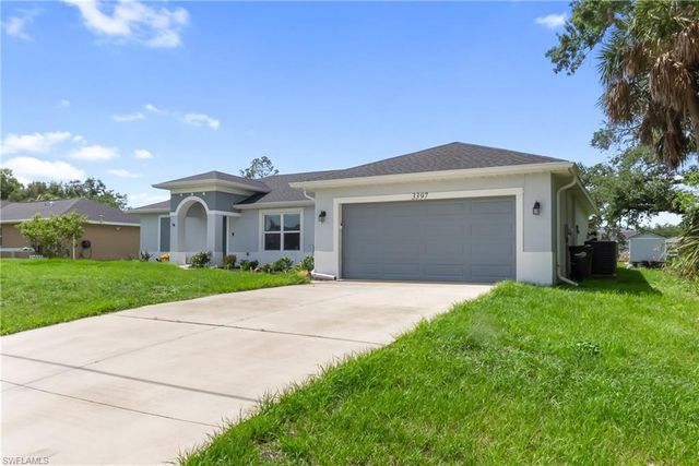 3397 Zoratoa AVE, North Port, FL 34286