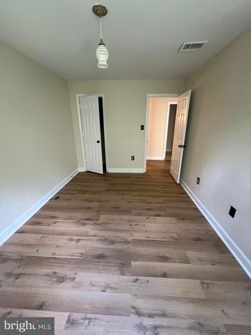 12140 SALEMTOWN DR, Woodbridge, VA 22192