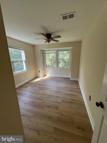 12140 SALEMTOWN DR, Woodbridge, VA 22192