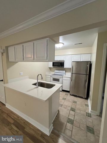 12140 SALEMTOWN DR, Woodbridge, VA 22192