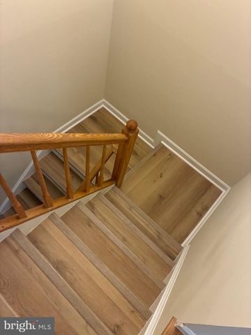 12140 SALEMTOWN DR, Woodbridge, VA 22192