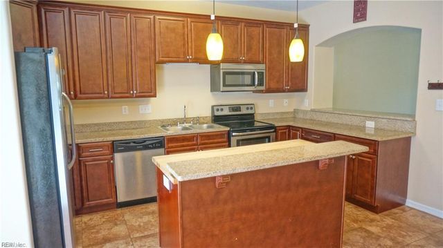 800 Skelton WAY, Newport News, VA 23608