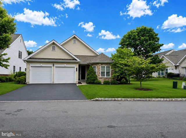 2757 TERRWOOD DR E, Macungie, PA 18062