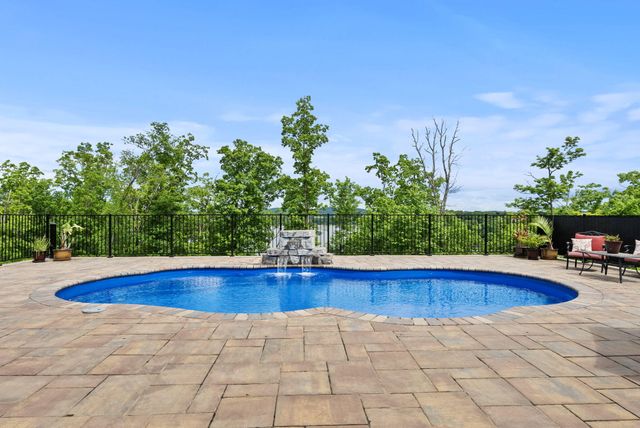 436 Shimmering Moon Drive, Somerset, KY 42503