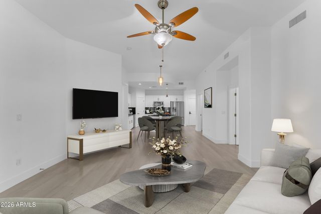 945 E PLAYA DEL NORTE Drive 1019, Tempe, AZ 85288