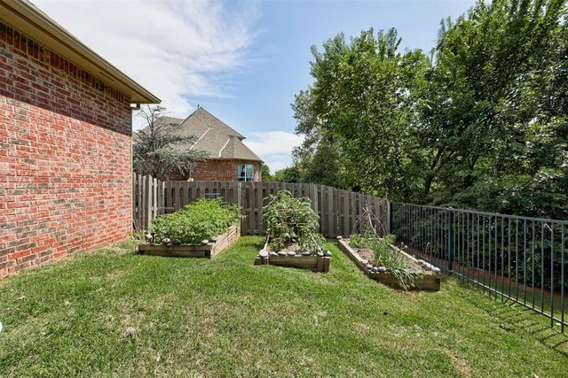 4309 Whirlaway, Edmond, OK 73025