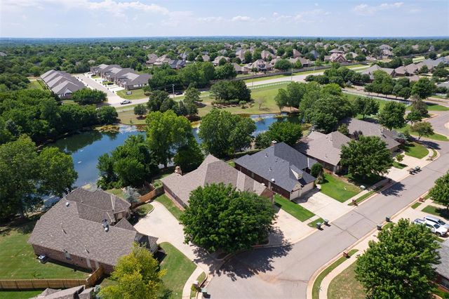 4309 Whirlaway, Edmond, OK 73025