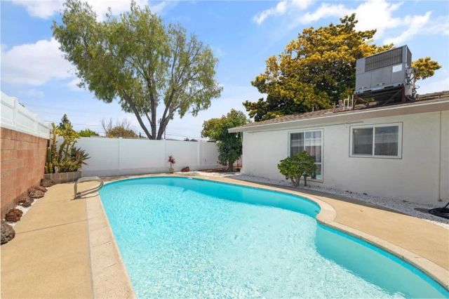5890 Los Arcos, Buena Park, CA 90620