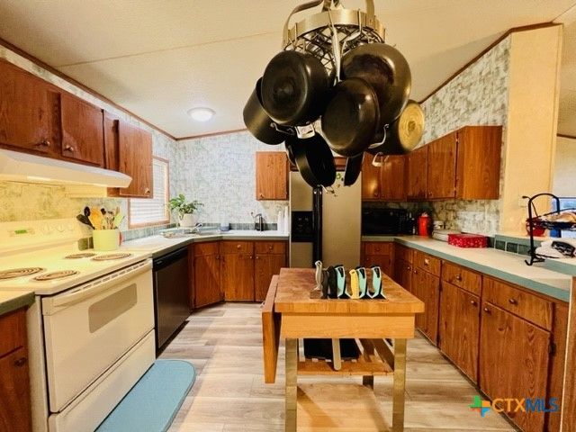 140 Carrie Street, Port O'connor, TX 77982