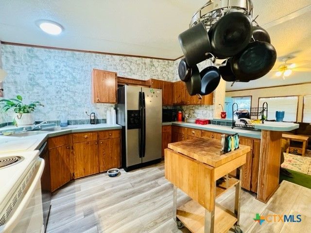 140 Carrie Street, Port O'connor, TX 77982