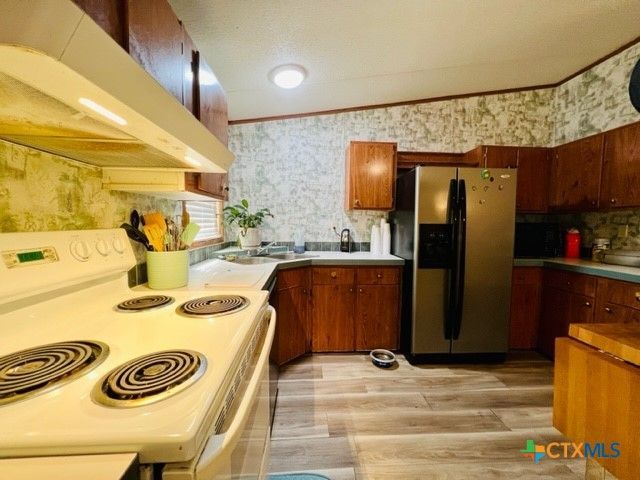 140 Carrie Street, Port O'connor, TX 77982