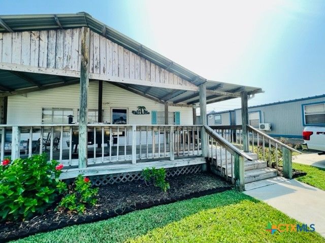 140 Carrie Street, Port O'connor, TX 77982
