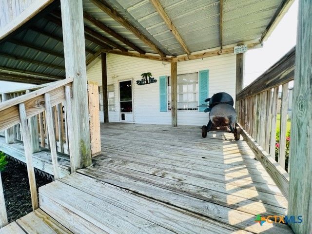 140 Carrie Street, Port O'connor, TX 77982