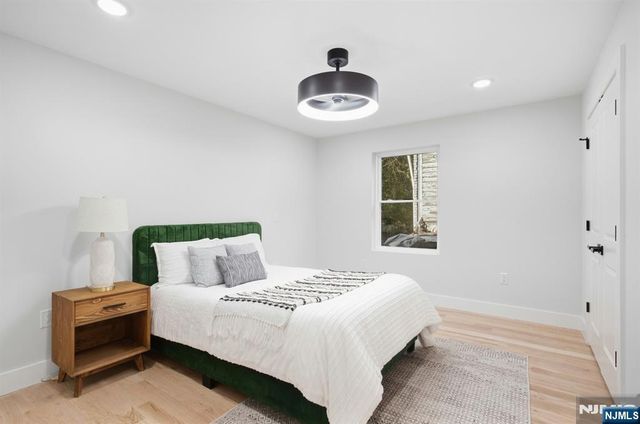 257 7th Street, Newark, NJ 07103