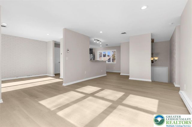 1290 Country Club, Lower Macungie Twp, PA 18106