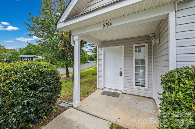 5194 Brooktree Drive, Charlotte, NC 28208