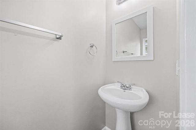 5194 Brooktree Drive, Charlotte, NC 28208