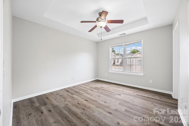 5194 Brooktree Drive, Charlotte, NC 28208
