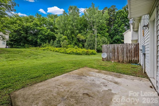5194 Brooktree Drive, Charlotte, NC 28208