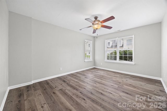 5194 Brooktree Drive, Charlotte, NC 28208