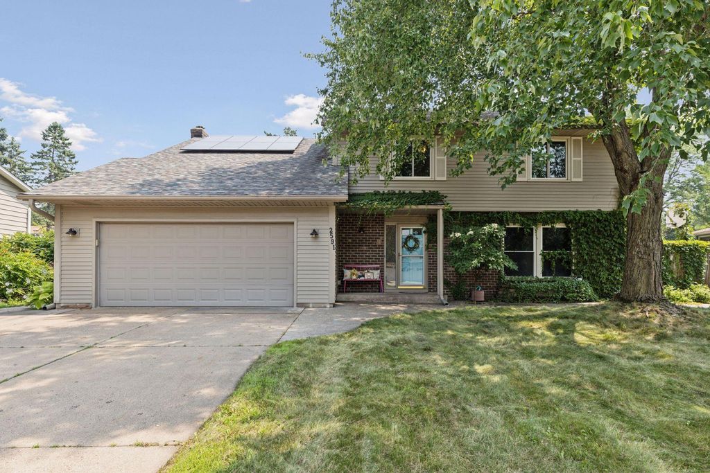 2591 Bayberry Avenue, Stillwater, MN 55082