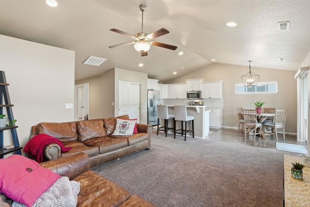 12917 E Wabash Ct, Spokane Valley, WA 99216