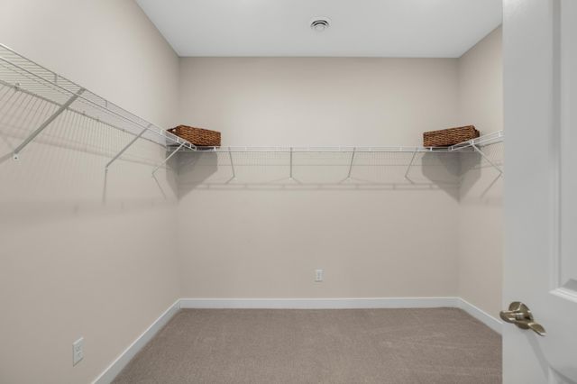 13760 Hollybrook Circle, Apple Valley, MN 55124