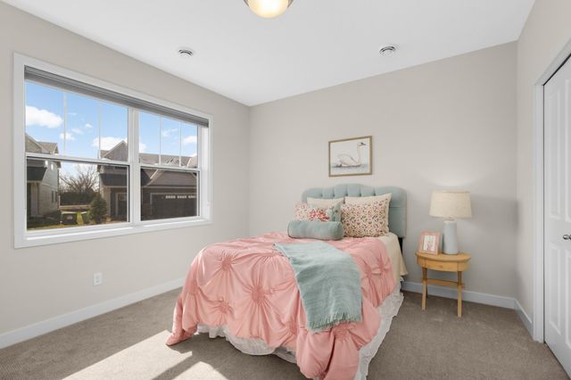 13760 Hollybrook Circle, Apple Valley, MN 55124