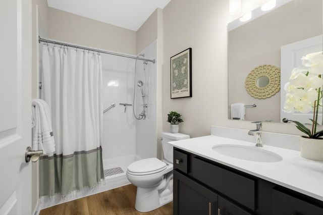 13760 Hollybrook Circle, Apple Valley, MN 55124