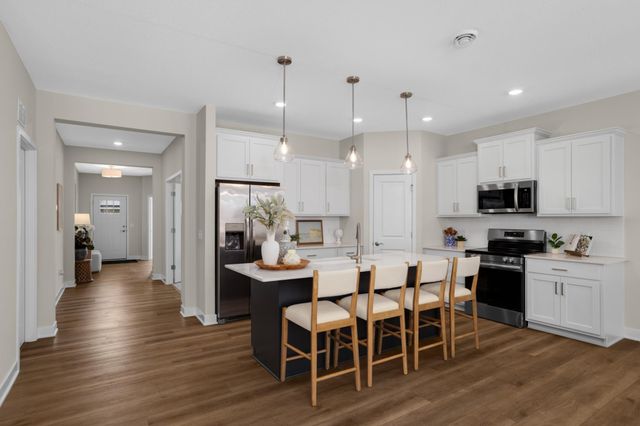 13760 Hollybrook Circle, Apple Valley, MN 55124