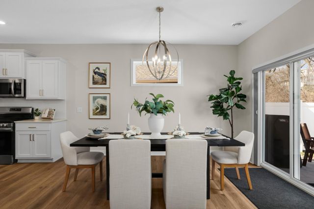 13760 Hollybrook Circle, Apple Valley, MN 55124