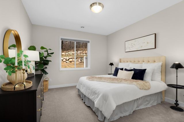 13760 Hollybrook Circle, Apple Valley, MN 55124