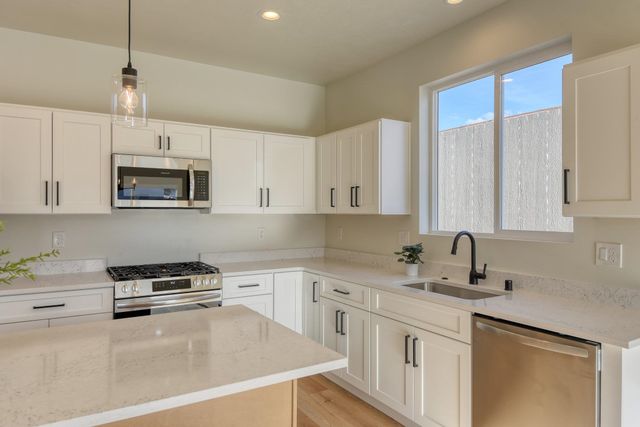 17802 E 3rd Ln, Spokane Valley, WA 99016