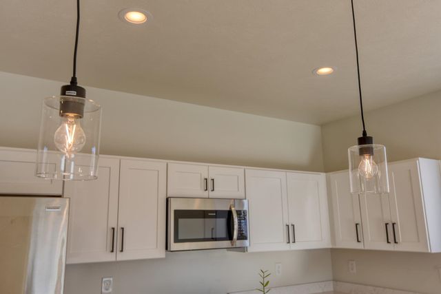 17802 E 3rd Ln, Spokane Valley, WA 99016