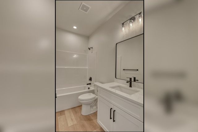 17802 E 3rd Ln, Spokane Valley, WA 99016