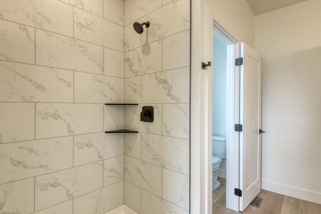 17802 E 3rd Ln, Spokane Valley, WA 99016