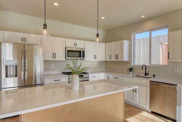 17802 E 3rd Ln, Spokane Valley, WA 99016