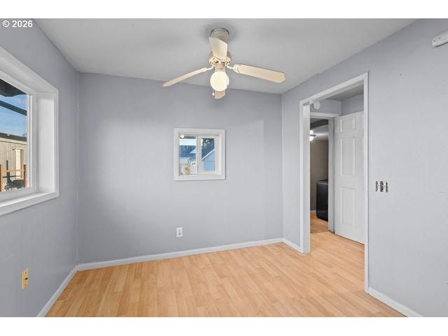 2820 19TH Ave, Forest Grove, OR 97116