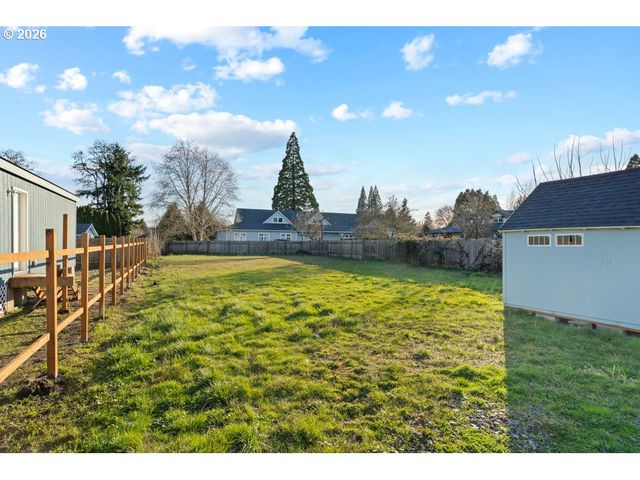2820 19TH Ave, Forest Grove, OR 97116