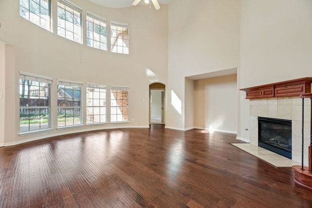 647 Royalwood Court, Grand Prairie, TX 75052