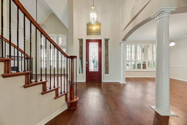 647 Royalwood Court, Grand Prairie, TX 75052