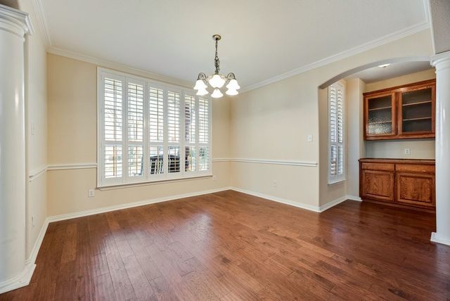 647 Royalwood Court, Grand Prairie, TX 75052