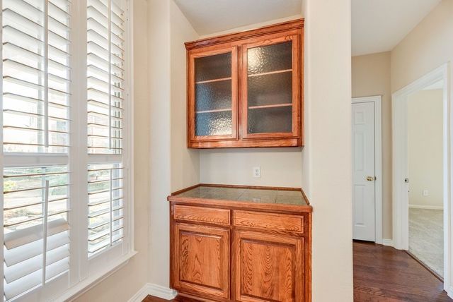 647 Royalwood Court, Grand Prairie, TX 75052