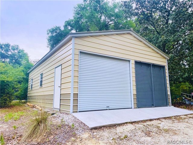 9433 S Great Oaks Drive, Floral City, FL 34436