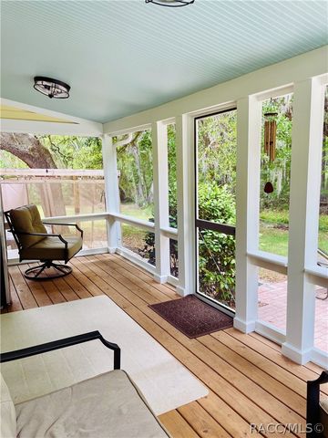 9433 S Great Oaks Drive, Floral City, FL 34436
