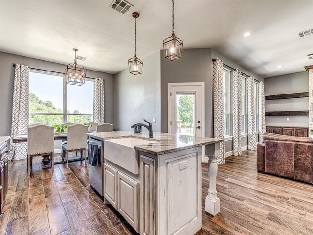 18803 Marbella Lane, Harrah, OK 73045