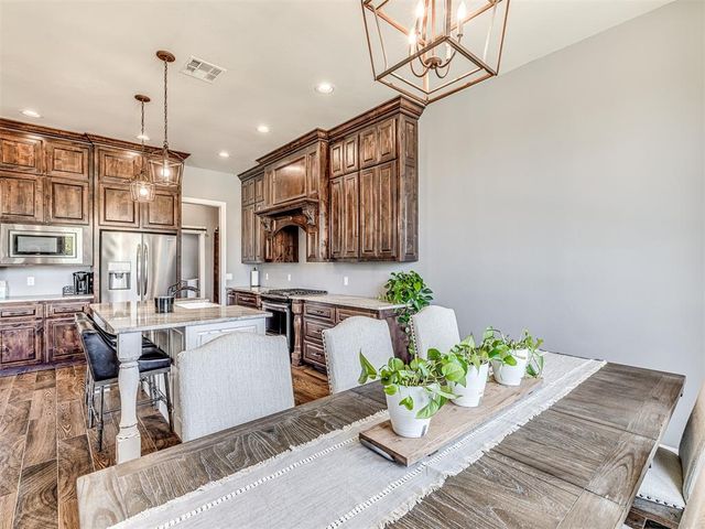 18803 Marbella Lane, Harrah, OK 73045